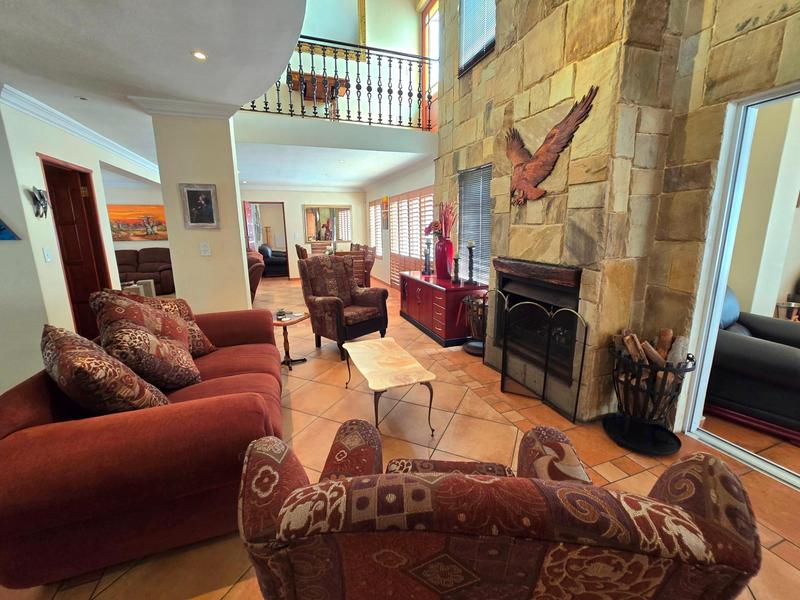 5 Bedroom Property for Sale in Golden Mile Western Cape